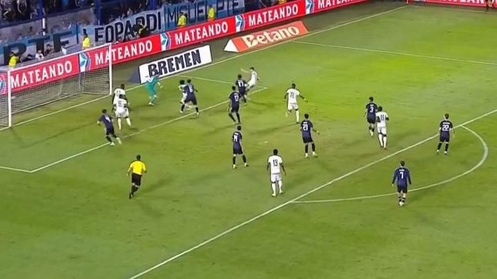 Jak stać się mistrzem bramki w FIFA 23 – skuteczne porady i mechaniki, które warto znać